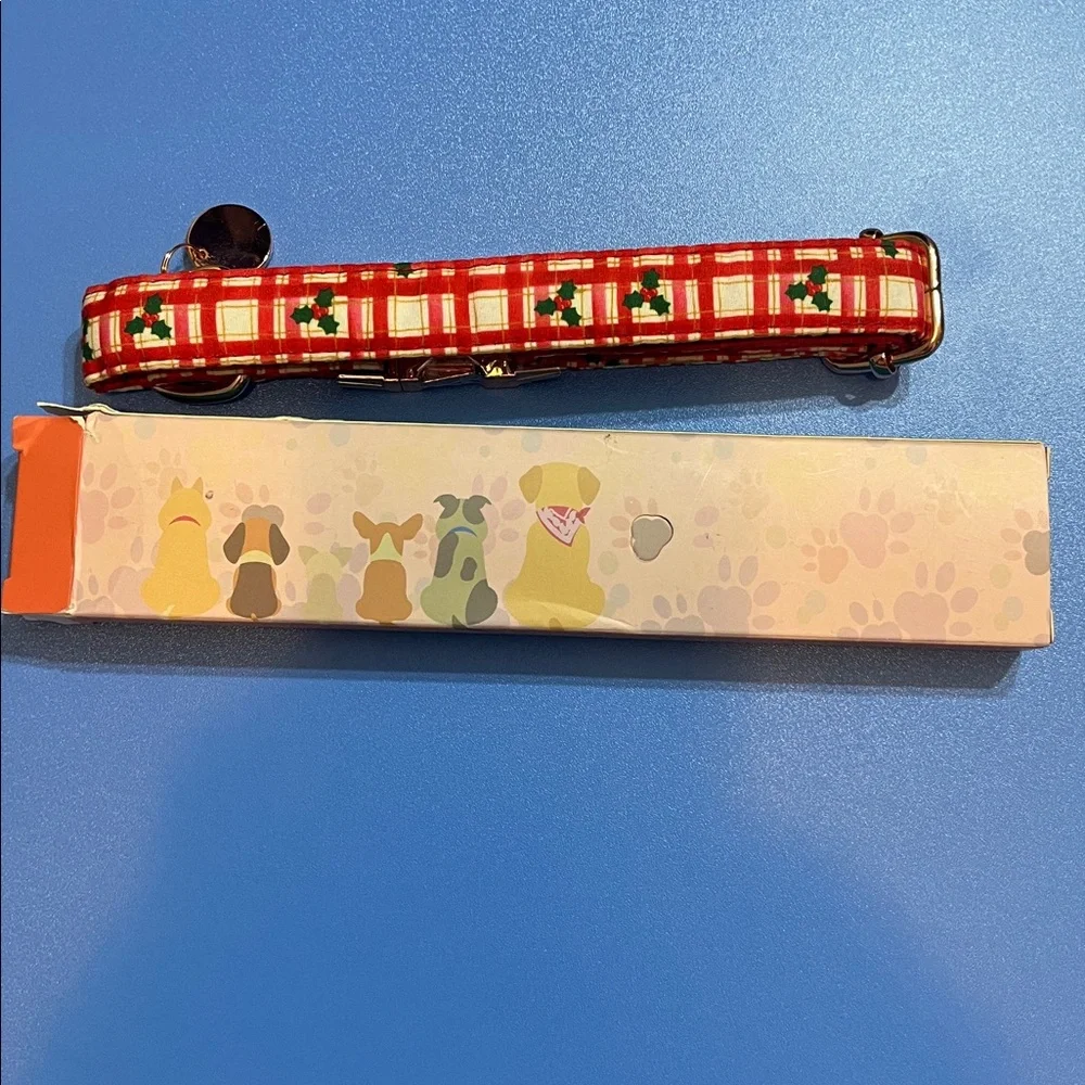 NEW Faygarsle Christmas Red Plaid Pattern Dog Collar- small